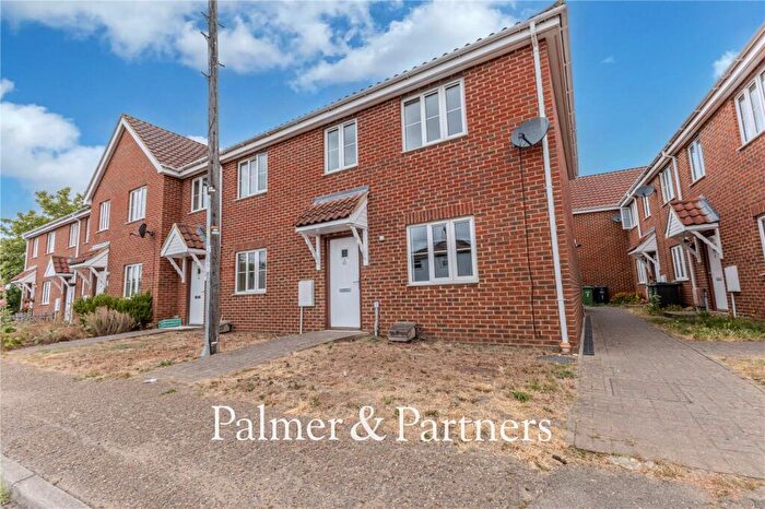 3 Bedroom End Of Terrace House For Sale In Rose Lane, Diss, Norfolk, IP22