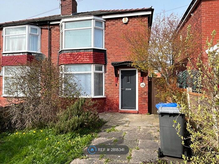 3 Bedroom Semi Detached House To Rent In Chaucer Avenue, Manchester, M43