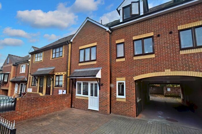 2 Bedroom Flat To Rent In Franklin Street, Reading, RG1