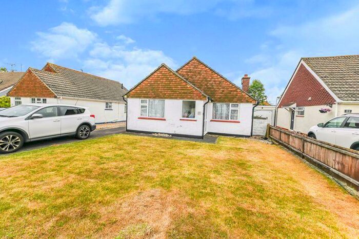 2 Bedroom Bungalow To Rent In Haslar Crescent, Waterlooville, PO7
