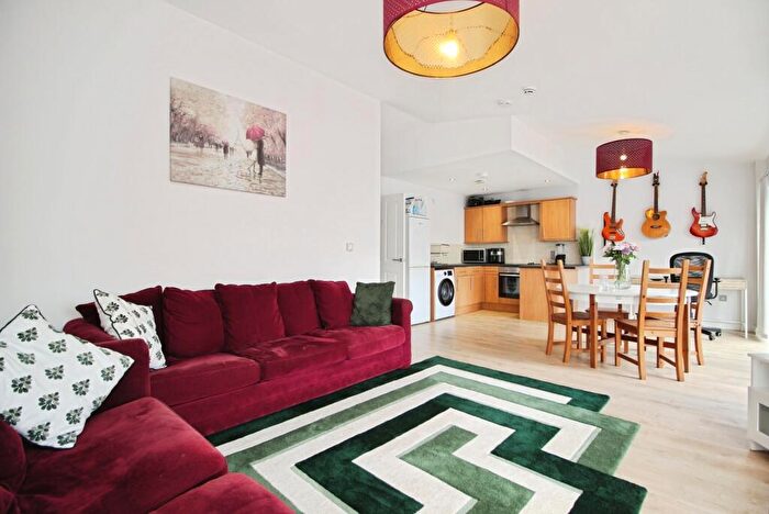 1 Bedroom Flat For Sale In Concord Street, Leeds, West Yorkshire, LS2