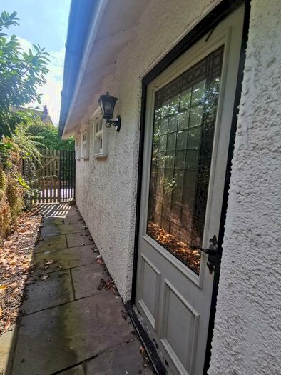 1 Bedroom Apartment To Rent In York Road, Lytham St Annes, FY8