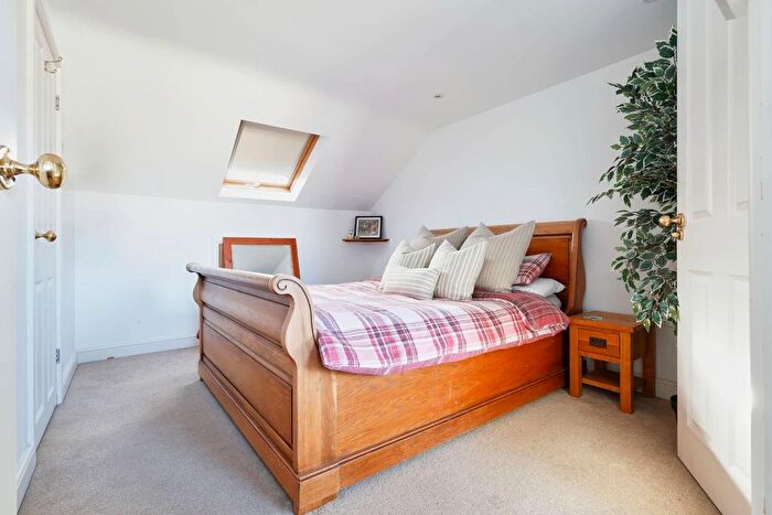 3 Bedroom Terraced House For Sale In Marshall Road, Cambridge, CB1