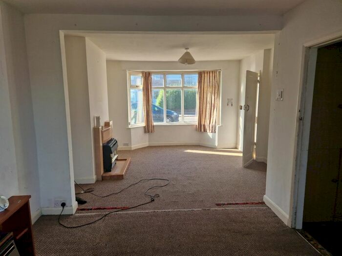 3 Bedroom End Of Terrace House To Rent In Capmartin Road, Coventry, CV6