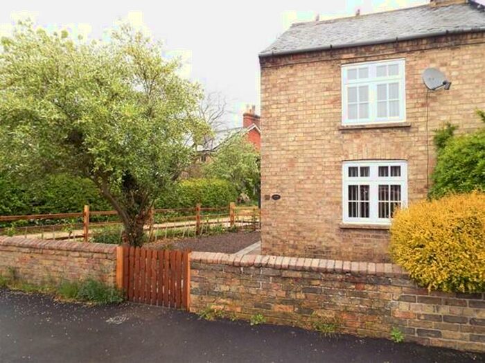 2 Bedroom Semi-Detached House To Rent In High Street, Martin, Lincoln, LN4
