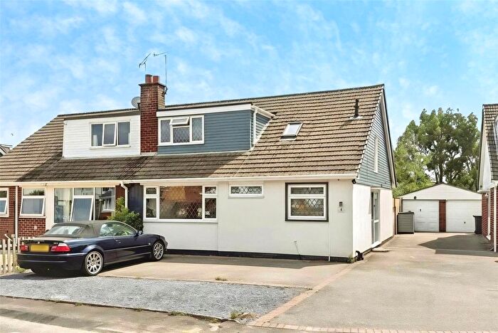 4 Bedroom Semi-Detached House For Sale In Avon Close, Bulkington, Bedworth, Warwickshire, CV12