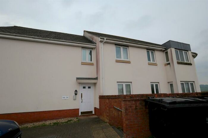 2 Bedroom Flat To Rent In Oakfields, Tiverton, EX16