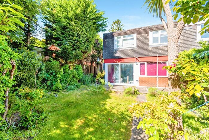 2 Bedroom End Of Terrace House For Sale In Falaise Close, Southampton, Hampshire, SO16