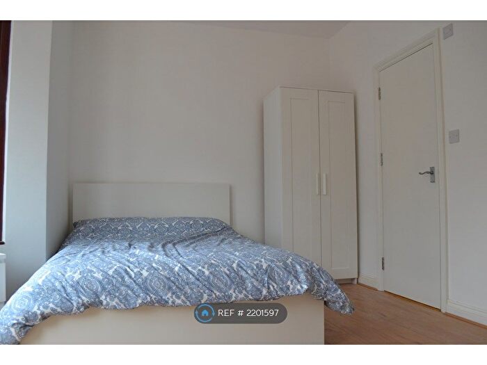 Studio To Rent In Hamilton Road, Ilford, IG1