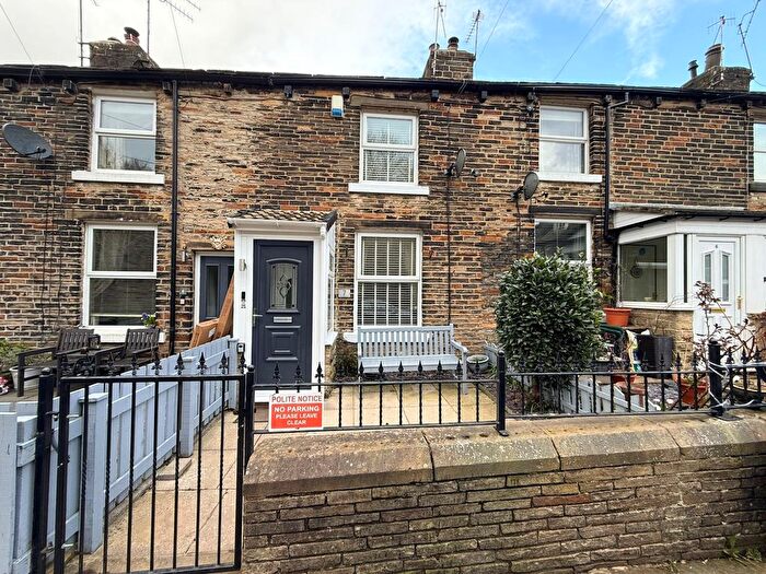 1 Bedroom Cottage To Rent In Victoria Street, Cullingworth, BD13