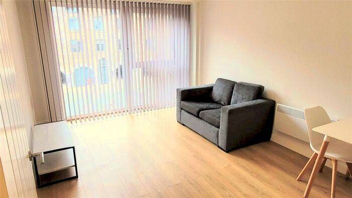 1 Bedroom Flat To Rent In Atkinson Street, Hunslet, Leeds, West Yorkshire, Uk, LS10