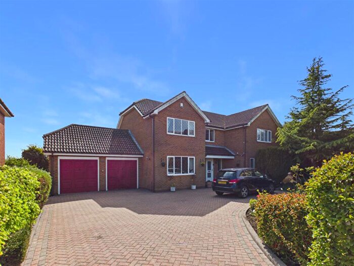 4 Bedroom Detached House For Sale In Valley Drive, Kirk Ella, HU10