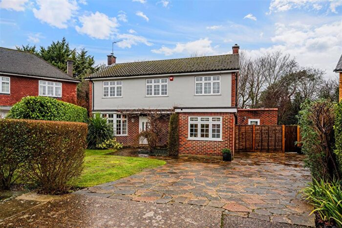 4 Bedroom Detached House For Sale In Dorling Drive, Epsom, KT17