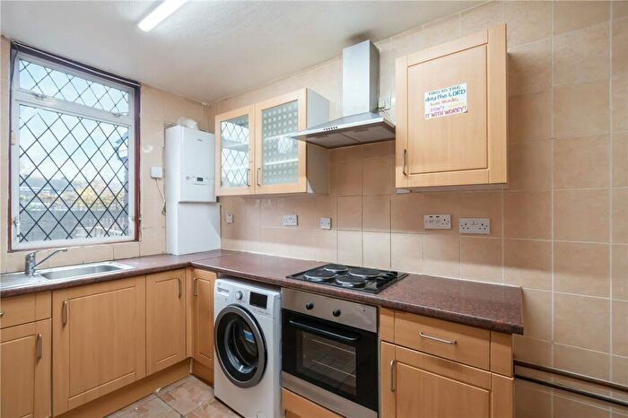 3 Bedroom Terraced House To Rent In Birch Close, Peckham Rye, London, SE15