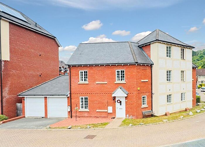 4 Bedroom Semi-Detached House For Sale In Scarlett Avenue, Wendover, HP22