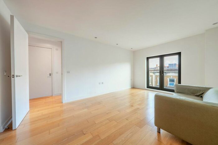 1 Bedroom Apartment To Rent In Graham Road, London, E8