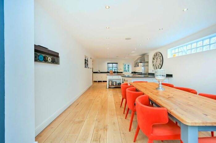 5 Bedroom Property To Rent In London Road, Isleworth, TW7