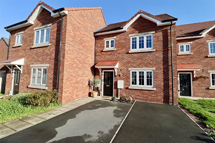 3 Bedroom Terraced House For Sale In Brodwick Drive, Holme On Spalding Moor, YO43