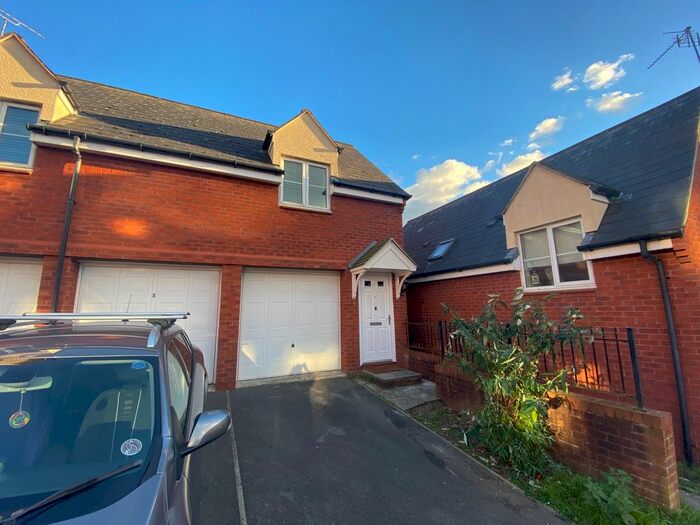 2 Bedroom Flat To Rent In Rogers Walk, Cotford St Luke, Taunton TA4