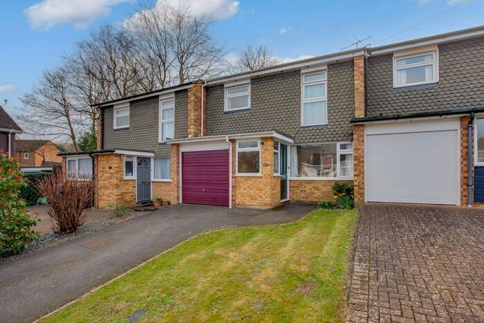 4 Bedroom Terraced House To Rent In St Nicholas Close, Little Chalfont, HP7
