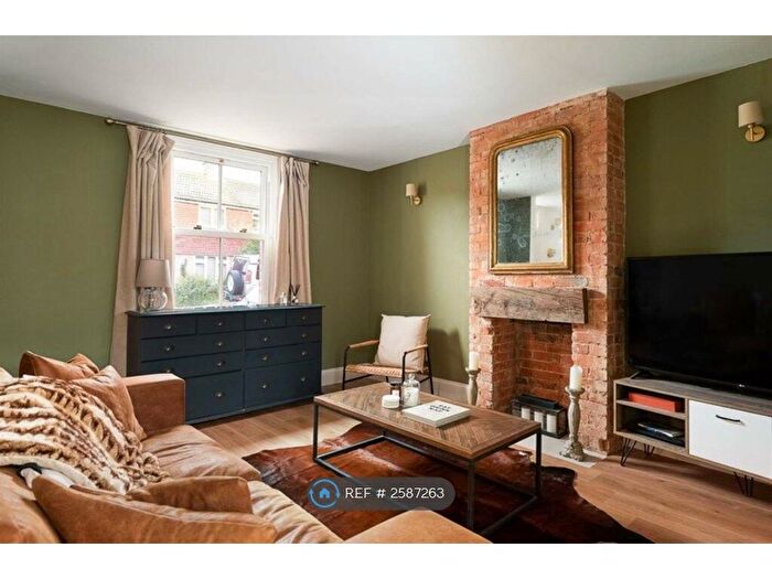 3 Bedroom Terraced House To Rent In Wilson Avenue, Henley-On-Thames, RG9