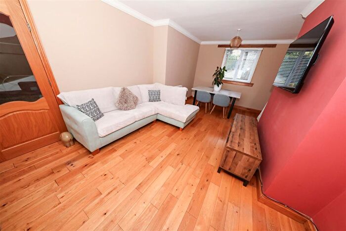 2 Bedroom Terraced House For Sale In Tyndrum Place, Kirkcaldy, KY2