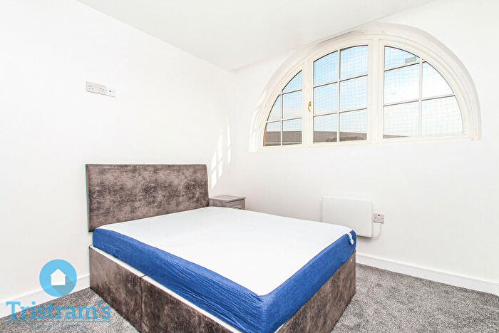 2 Bedroom Apartment To Rent In Castle Boulevard, Nottingham, NG7