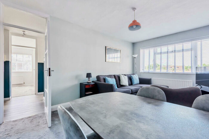 2 Bedroom Apartment To Rent In Drayton Court, Lavender Park Road, West Byfleet, KT14