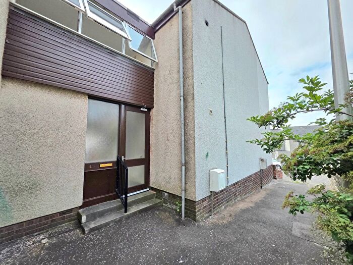 1 Bedroom Flat For Sale In Almondell Road, Broxburn, West Lothian, EH52