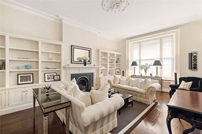 1 Bedroom Flat For Sale In Cornwall Gardens, London, SW7