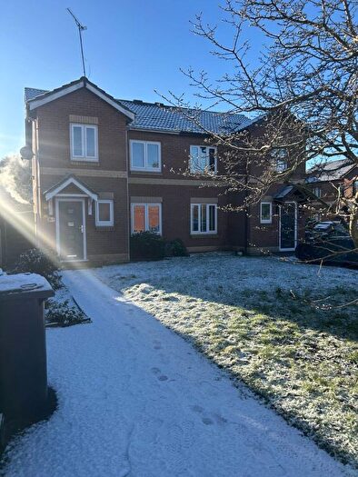 3 Bedroom Semi Detached House To Rent In Needham Close, Runcorn, WA7