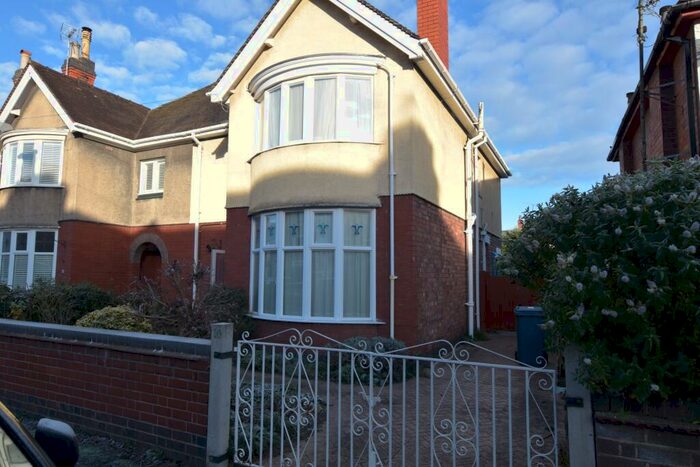 3 Bedroom Semi-Detached House To Rent In Alexandra Road, Stafford, ST17