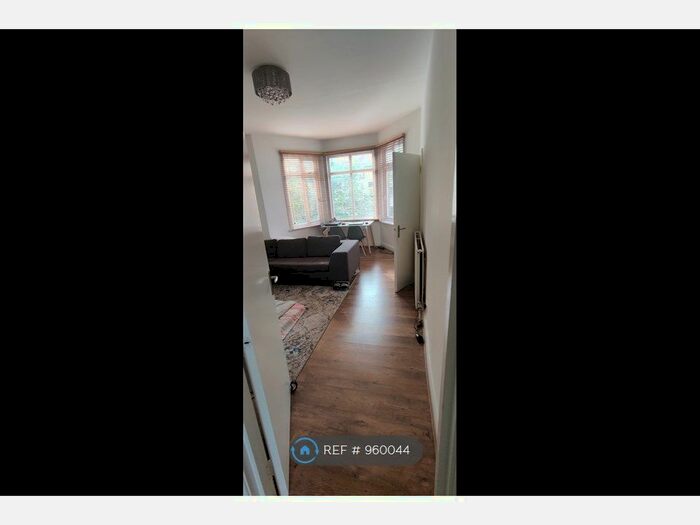 1 Bedroom Flat To Rent In Chichele Road, London, NW2