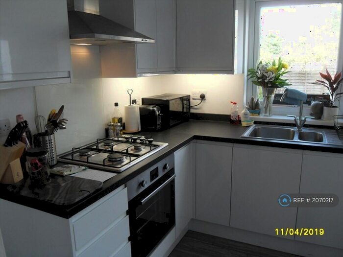1 Bedroom Flat To Rent In Lorna Road, Hove, BN3