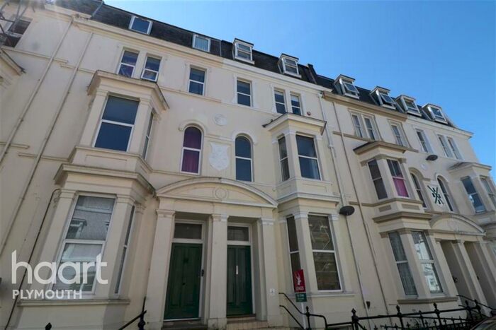 2 Bedroom Flat To Rent In Holyrood Place Plymouth, PL1