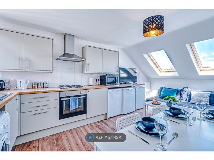 6 Bedroom Terraced House To Rent In Southsea, Southsea, PO4