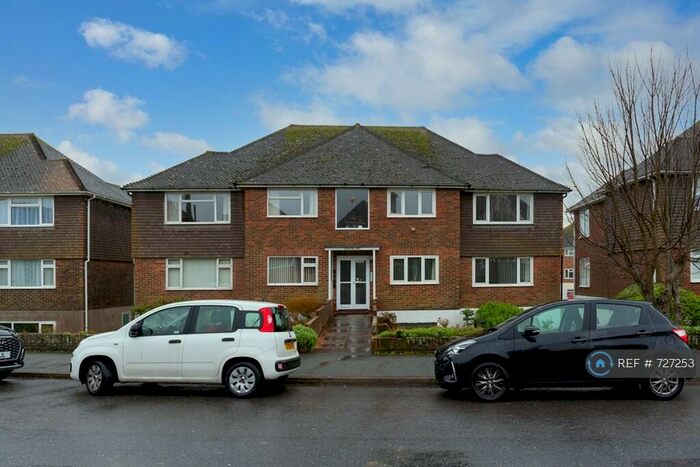 2 Bedroom Flat To Rent In Chyngton Road, Seaford, BN25