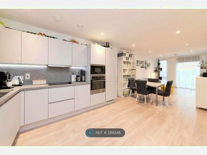 1 Bedroom Flat To Rent In Pearson Apartments, Harrow HA1