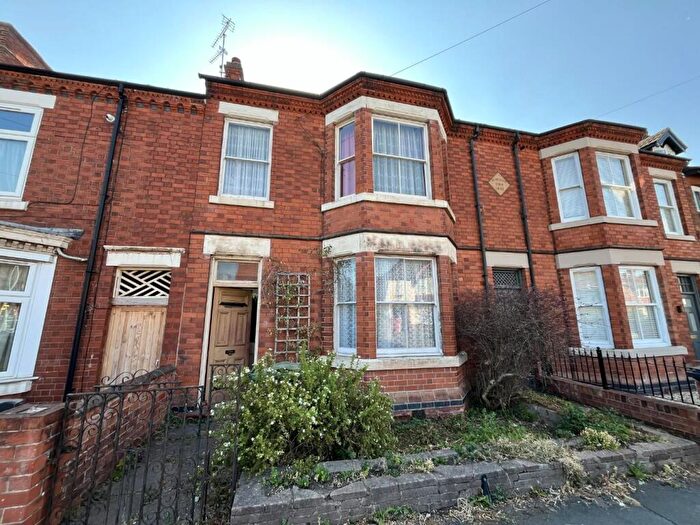 4 Bedroom Terraced House For Sale In Beacon Road, Loughborough, LE11