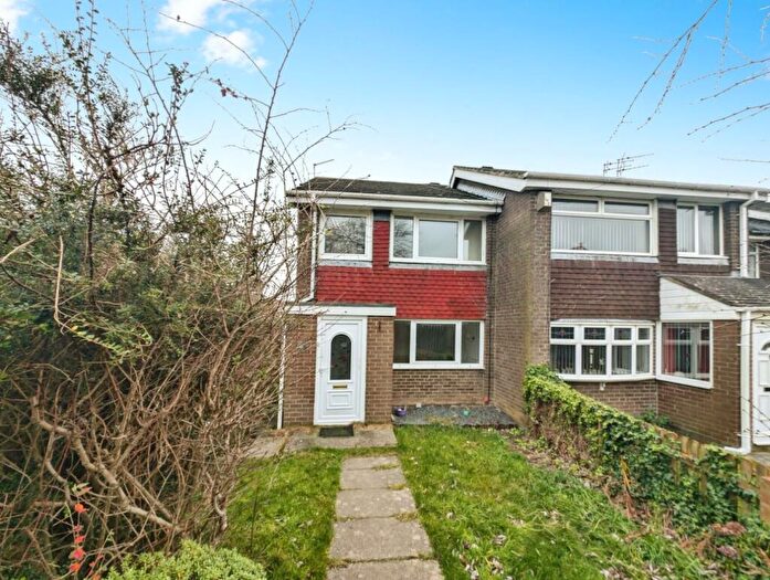 3 Bedroom End Of Terrace House For Sale In Brookland Drive, Newcastle Upon Tyne, NE12