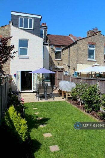 3 Bedroom Terraced House To Rent In Shernhall Street, London, E17