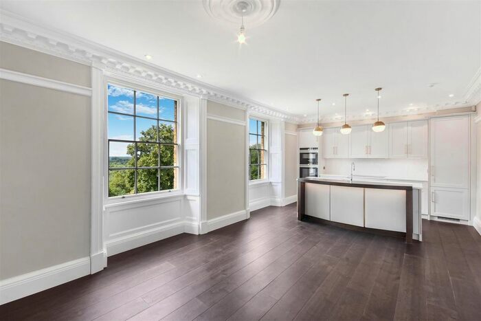 2 Bedroom Flat To Rent In Harefield Place, The Drive, Ickenham, Middlesex, UB10