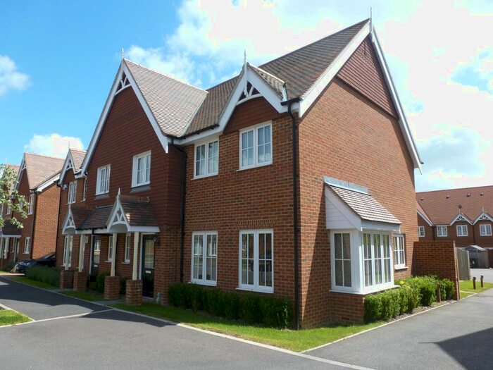 3 Bedroom Semi-detached House To Rent In Shearing Drive, Burgess Hill, RH15