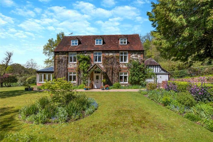 5 Bedroom Detached House For Sale In Camp Hill, Farnham, Surrey, GU10