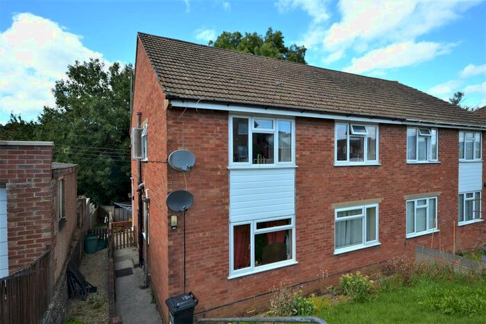 2 Bedroom Maisonette To Rent In The Crescent, Tilsdown, Dursley, GL11