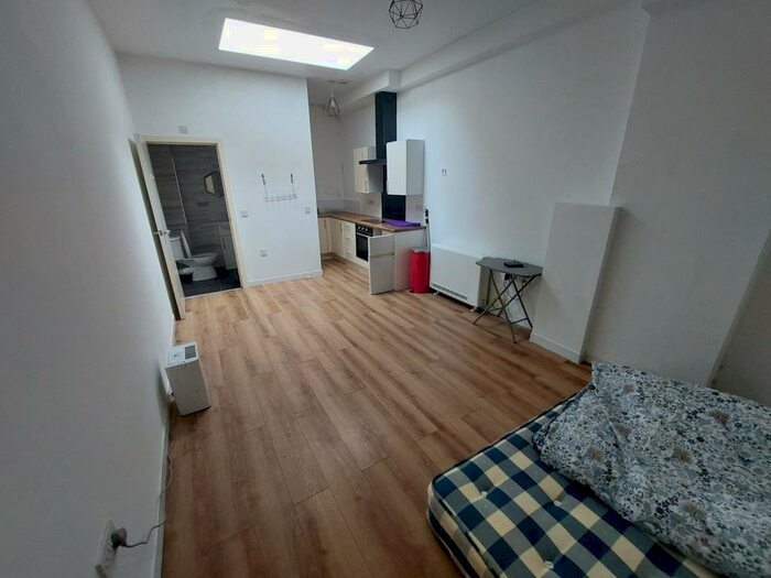 Studio To Rent In Wharf Street South, Leicester, LE1