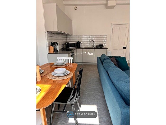 1 Bedroom Flat To Rent In Eastgate Row North, Chester, CH1
