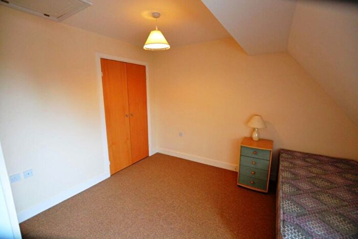 2 Bedroom Apartment To Rent In Loughton, Milton Keynes, MK5