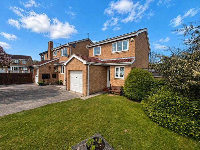 3 Bedroom Detached House To Rent In Cedar Road, Balby, DN4