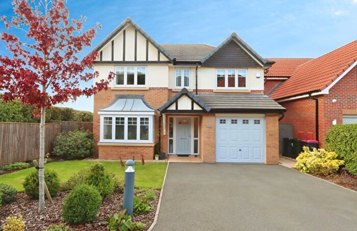4 Bedroom Detached House For Sale In Hillside Green, Harthill, Sheffield, South Yorkshire, S26